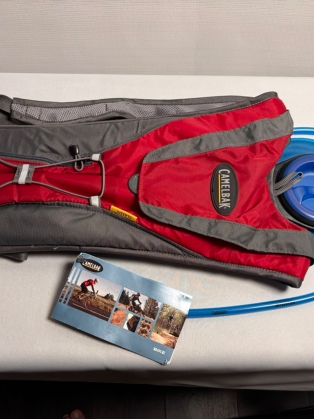 NEW CamelBak Classic 70oz Hydration Pack Ruby Red NWT